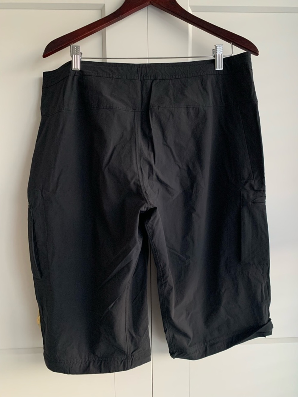 Mountain Hardwear Women's Yuma Convertible Cargo Pants black size 14 for hiking - Picture 7 of 15